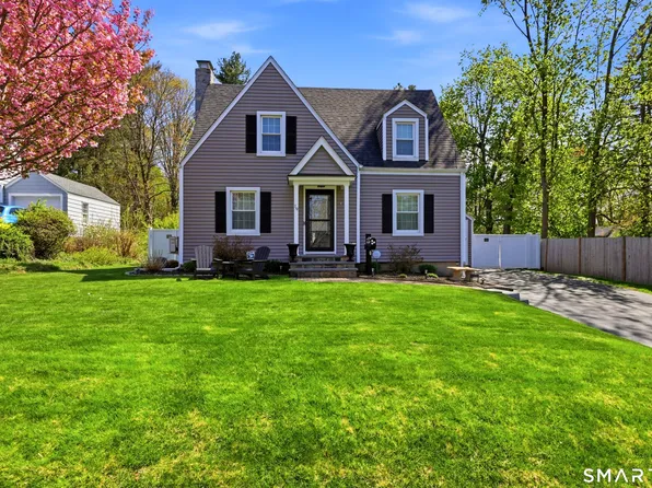 19 Cheney Lane, Newington, CT 06111