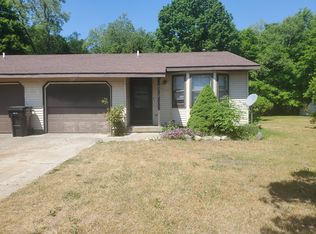 4772 Wildwood Rd, Holland, MI 49423