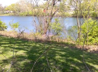 1331 Joyce Dr, South Bend, IN 46616