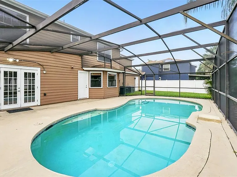 7925 Tumblestone Dr — Photo 37