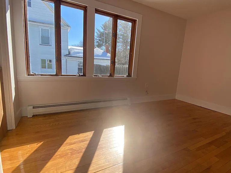 247 Forest St — Photo 9