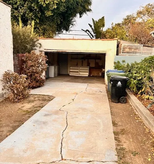 4354 Coolidge Ave — Photo 57