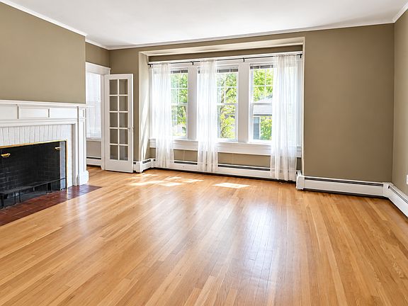 3rd image of 30 Kirkwood Rd #1