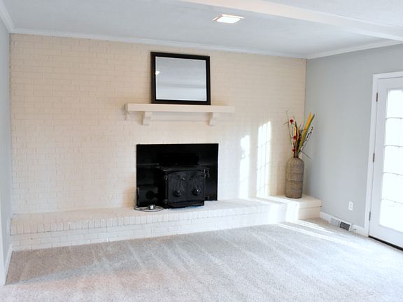 Feature Wall/Fireplace