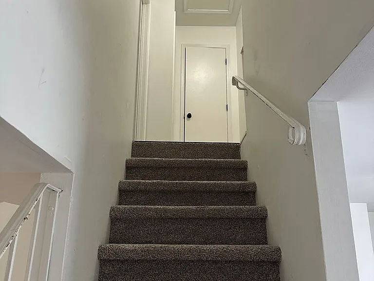414 Myrtlewood Cir — Photo 10