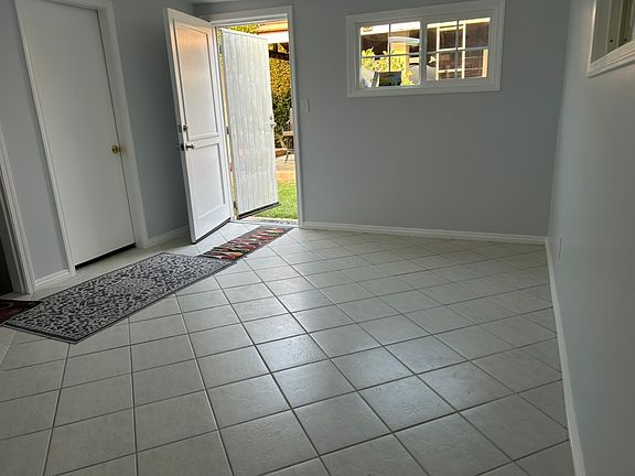 3rd image of 6008 Damask Ave
