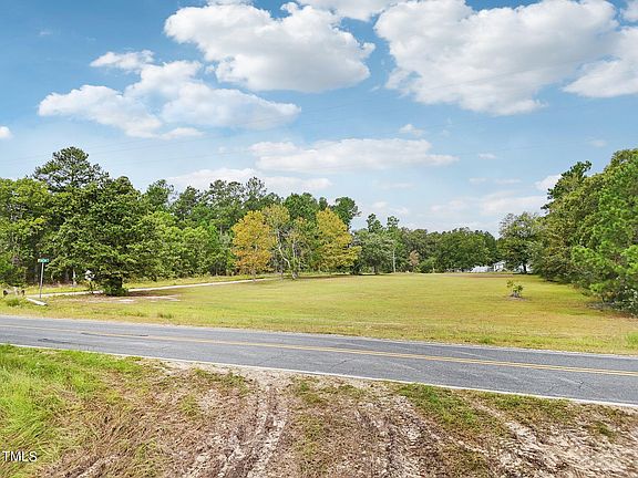 3rd image of 60 Hale Storm Lane