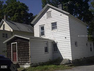 2nd image of 39 Davis St