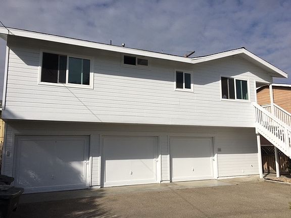 5th image of 178 Costa Mesa St #B