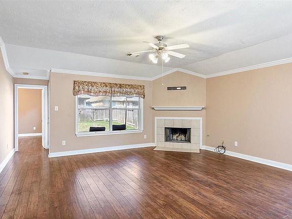 4th image of 1915 Dakota Run Ln