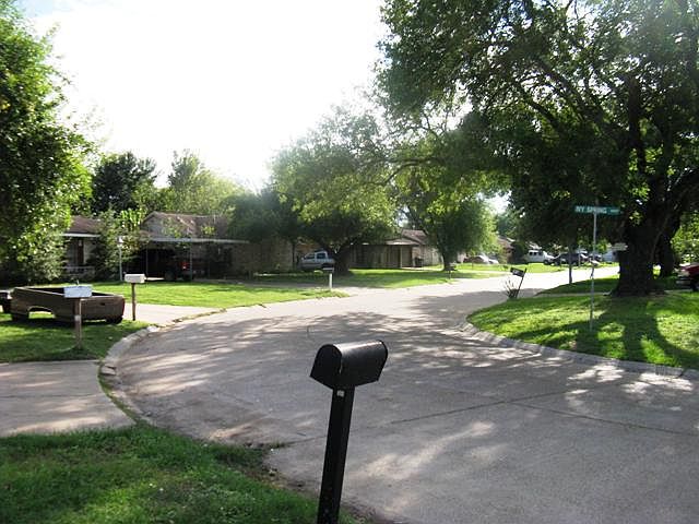 2nd image of 8802 Ivy Spring Ln