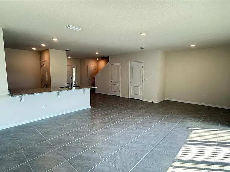 2114 Gentle Rain Dr — Photo 7