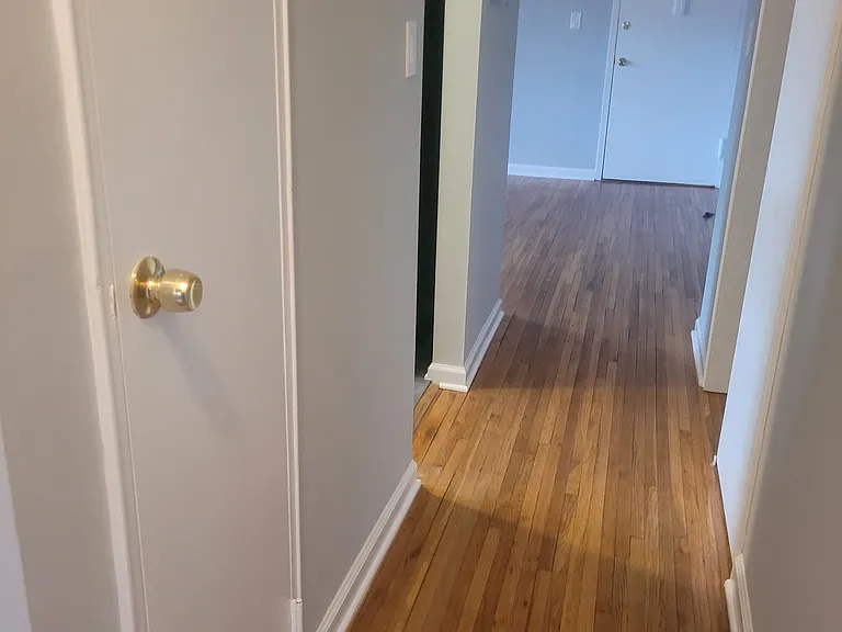 56 Manchester Ct #B — Photo 5