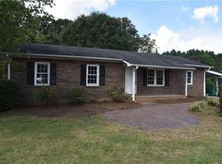208 Powell Rd, Mocksville, NC 27028