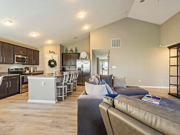 4th image of 11622 Brookwood Trace Dr