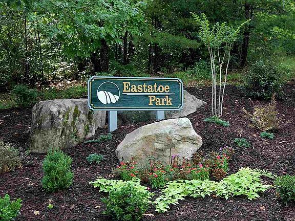 3rd image of 151 Eastatoe Pkwy
