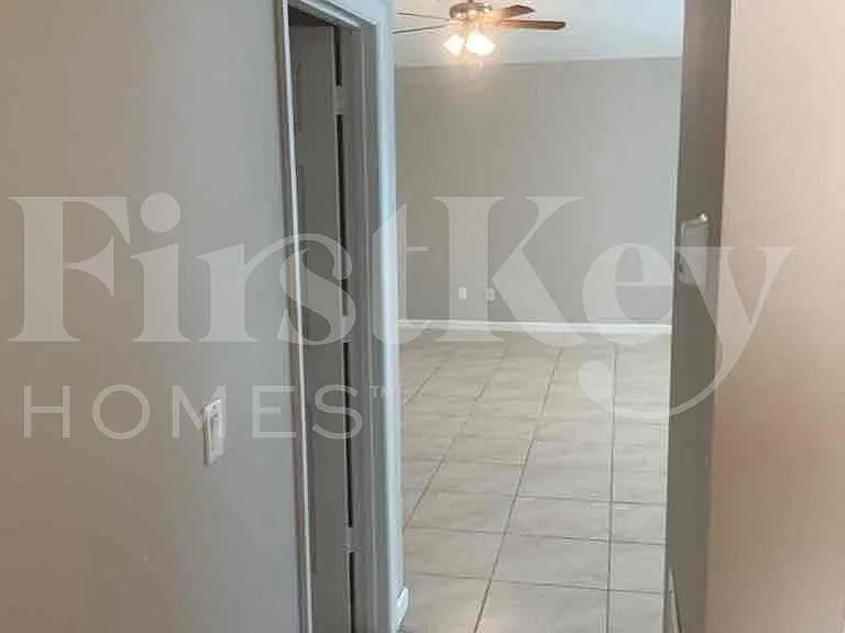 3354 SW Ludlow St — Photo 13