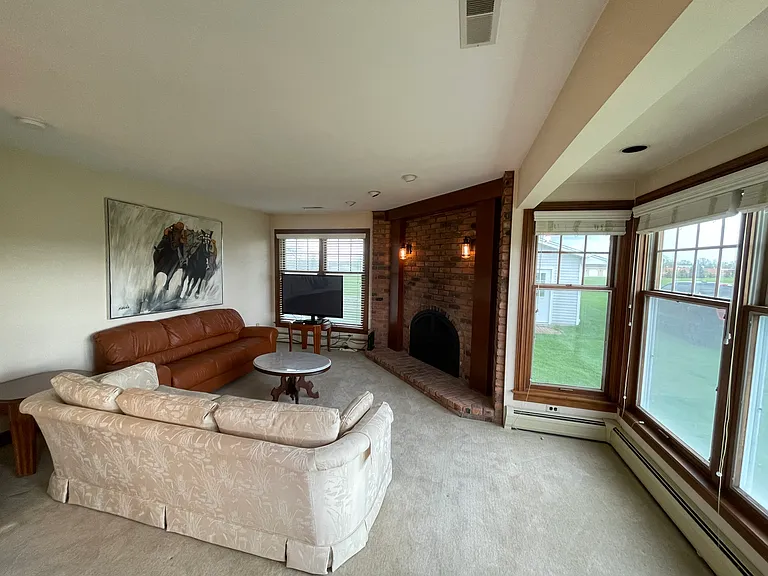 4770 Sheldon Rd — Photo 32