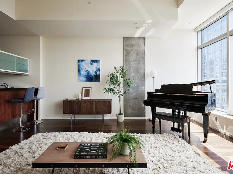 1155 S Grand Ave #1307 — Photo 5