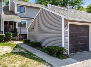 1003 Mill Pond Dr, South Windsor, CT 06074