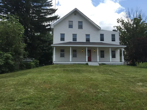 70 S Main St, Milford, MA 01757