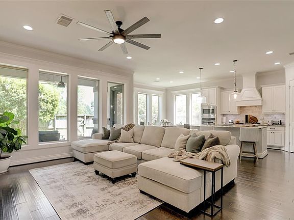 4th image of 9443 Scanlan Heights Ln