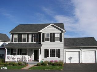 312 Buckskin Ct, Trumbull, CT 06611