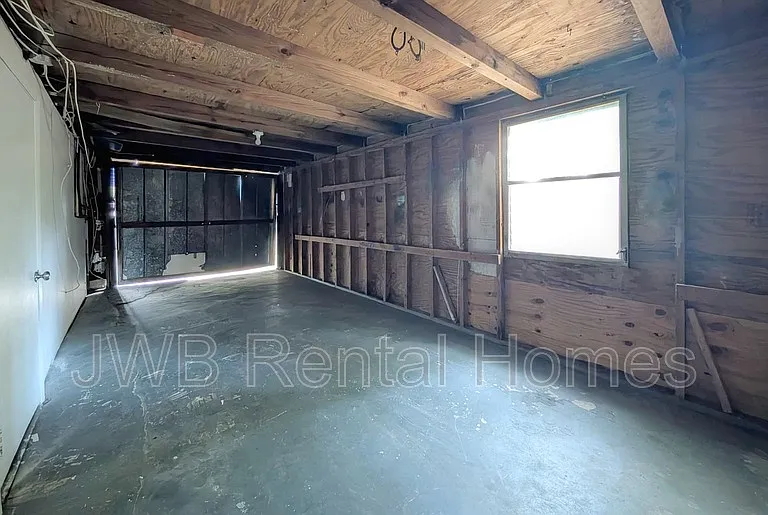 6221 Terry Parker Dr N — Photo 13
