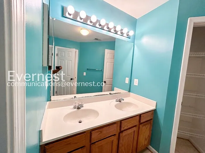 8348 Middle Ruddings Dr — Photo 11