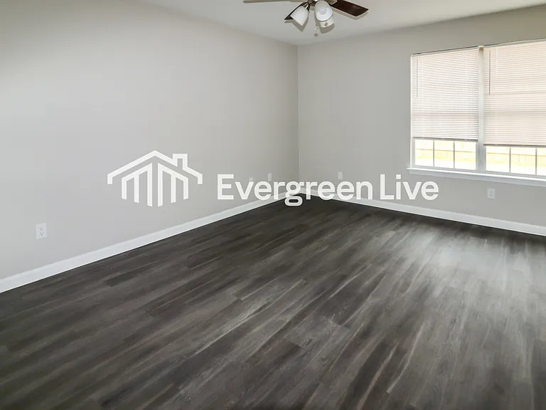 928 Bernstein Ct — Photo 9