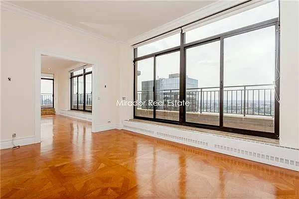 Rented by Mirador Real Estate | media 10