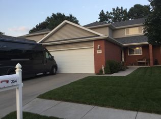254 S 77th St, Lincoln, NE 68510