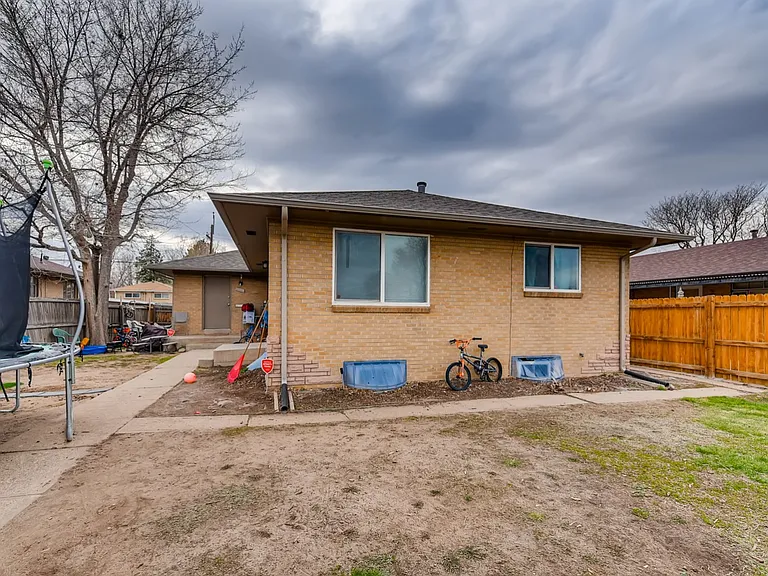 1173 Dayton St — Photo 1