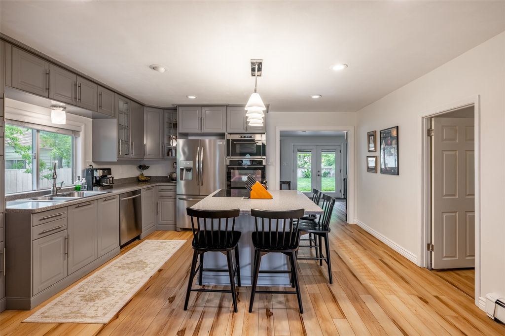 917 8th Ave, Helena, MT - More