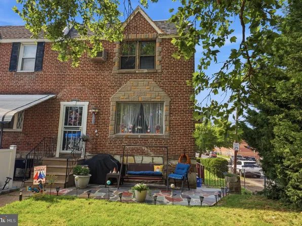 6160 Charles St, Philadelphia, PA 19135