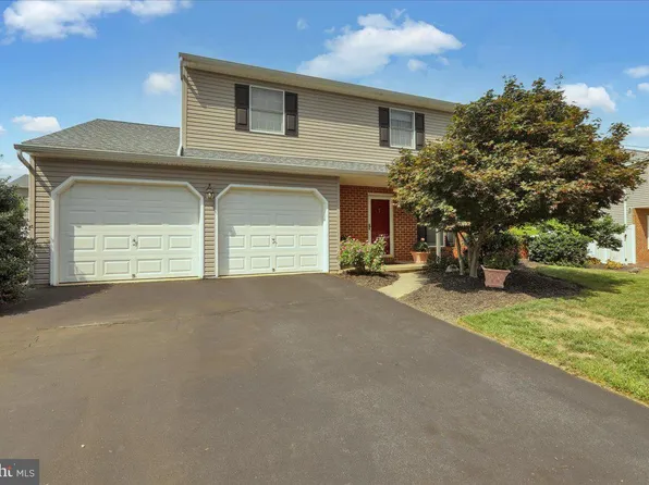 2003 Buckman Ave, Wyomissing, PA 19610