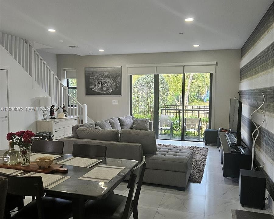 1st image of 6163 SW 36th Ct #Na
