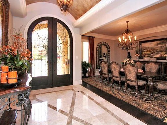 3rd image of 23 Tuscany Ct