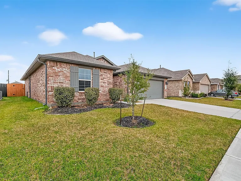 20926 Belmont Village Way — Photo 4