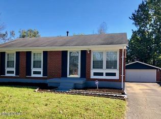 10015 Charleswood Rd, Louisville, KY 40229