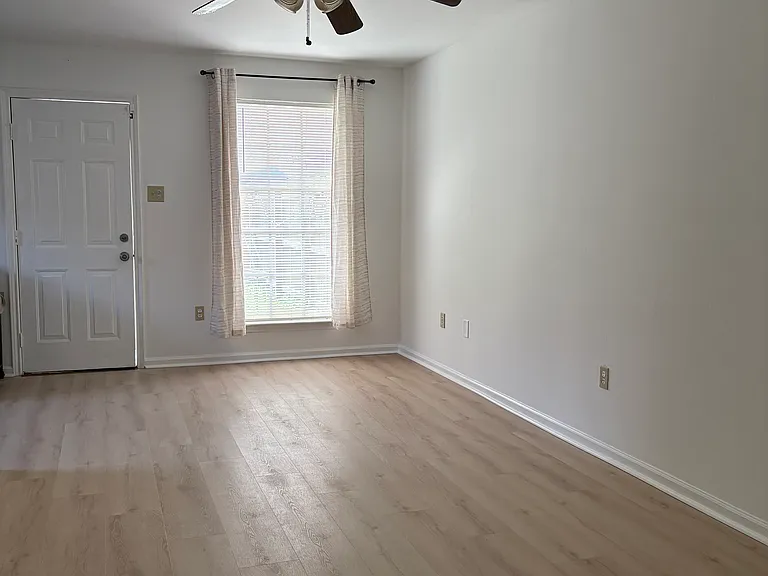 2203 Neyrey Dr — Photo 5