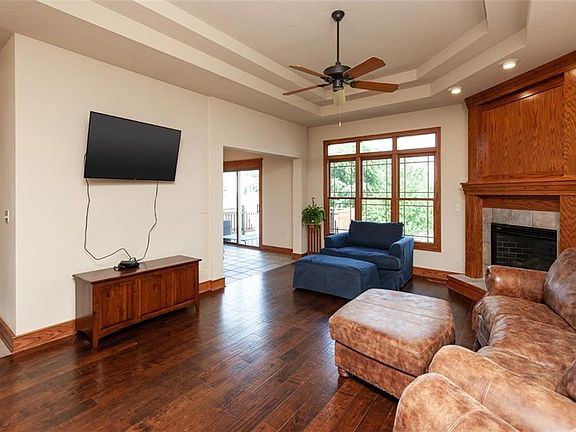 4th image of 6909 Lewis Carroll Ct