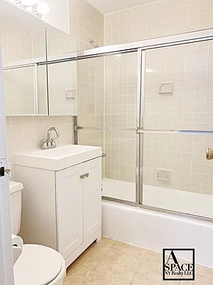 Rented by A Space Realty NY LLC | media 8