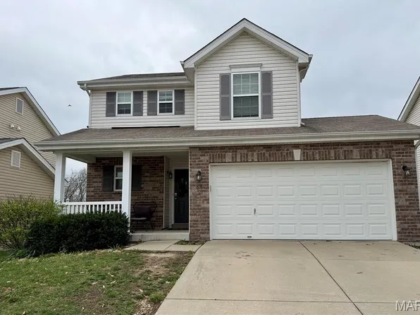 618 Fair Bluff Dr, Wentzville, MO 63385