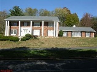 14225 Ladue Rd, Chesterfield, MO