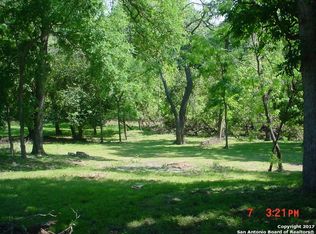 615 Creek Dr, New Braunfels, TX 78130