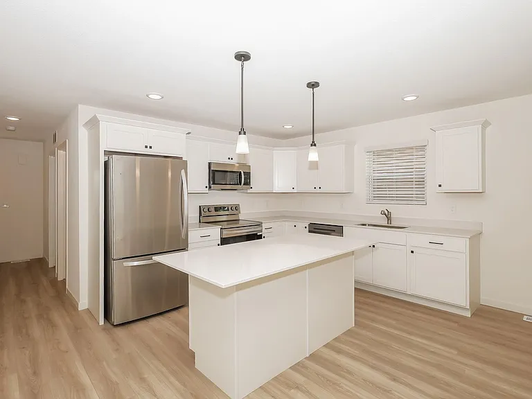 1625 Reagan Dr — Photo 24