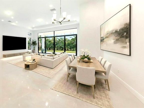 2nd image of 9568 Regal Palm Court