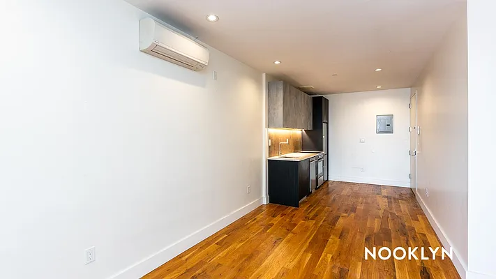 Rented by Nooklyn NYC LLC | media 24