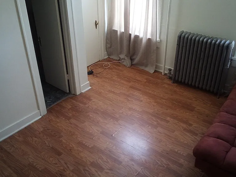 122 N Dexter St #102 — Photo 3